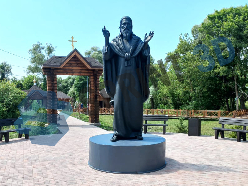 памятник святому