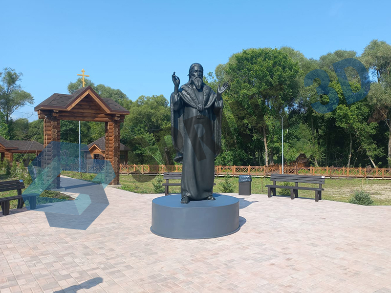 памятник святому